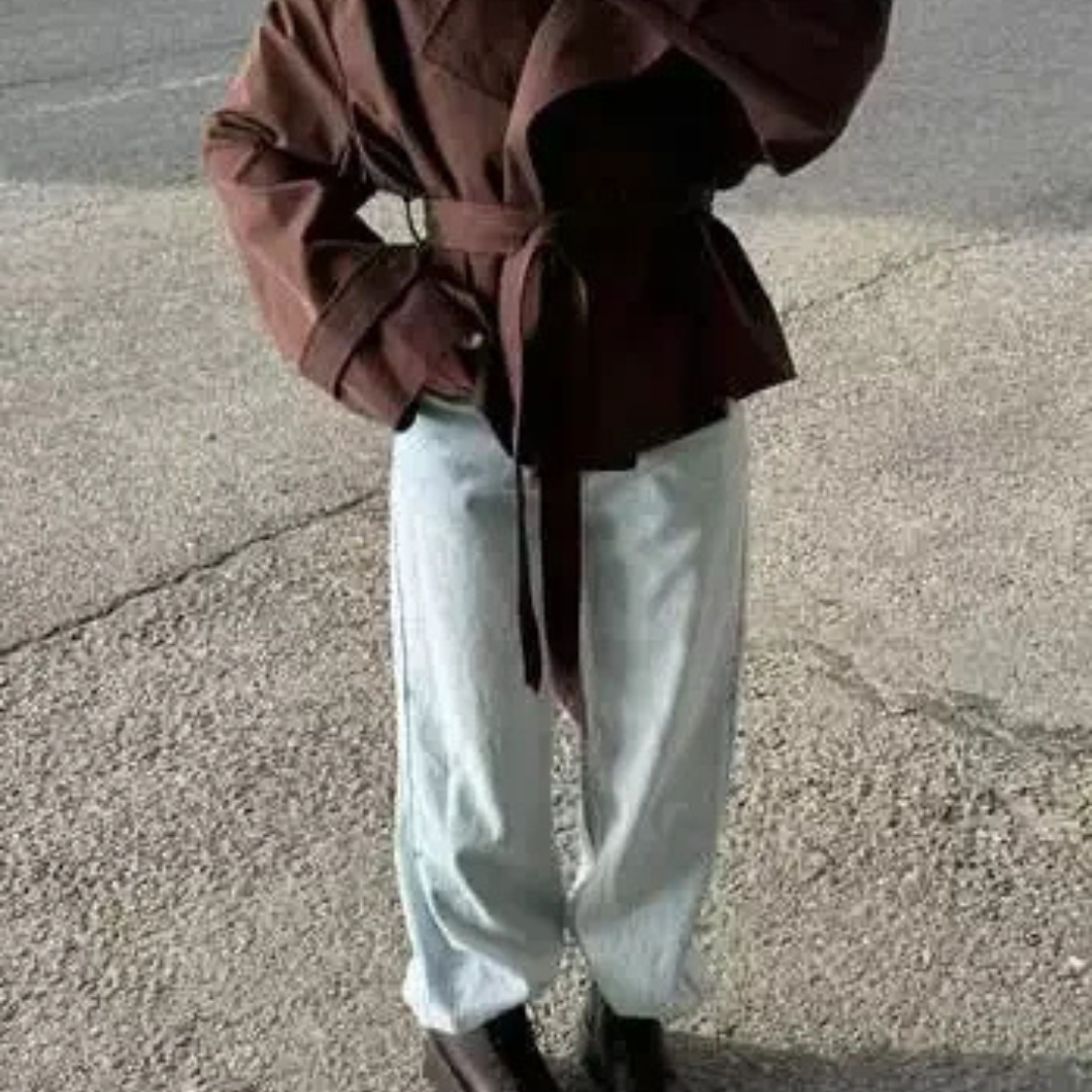 Übergroßer Trenchcoat mit Gürtel