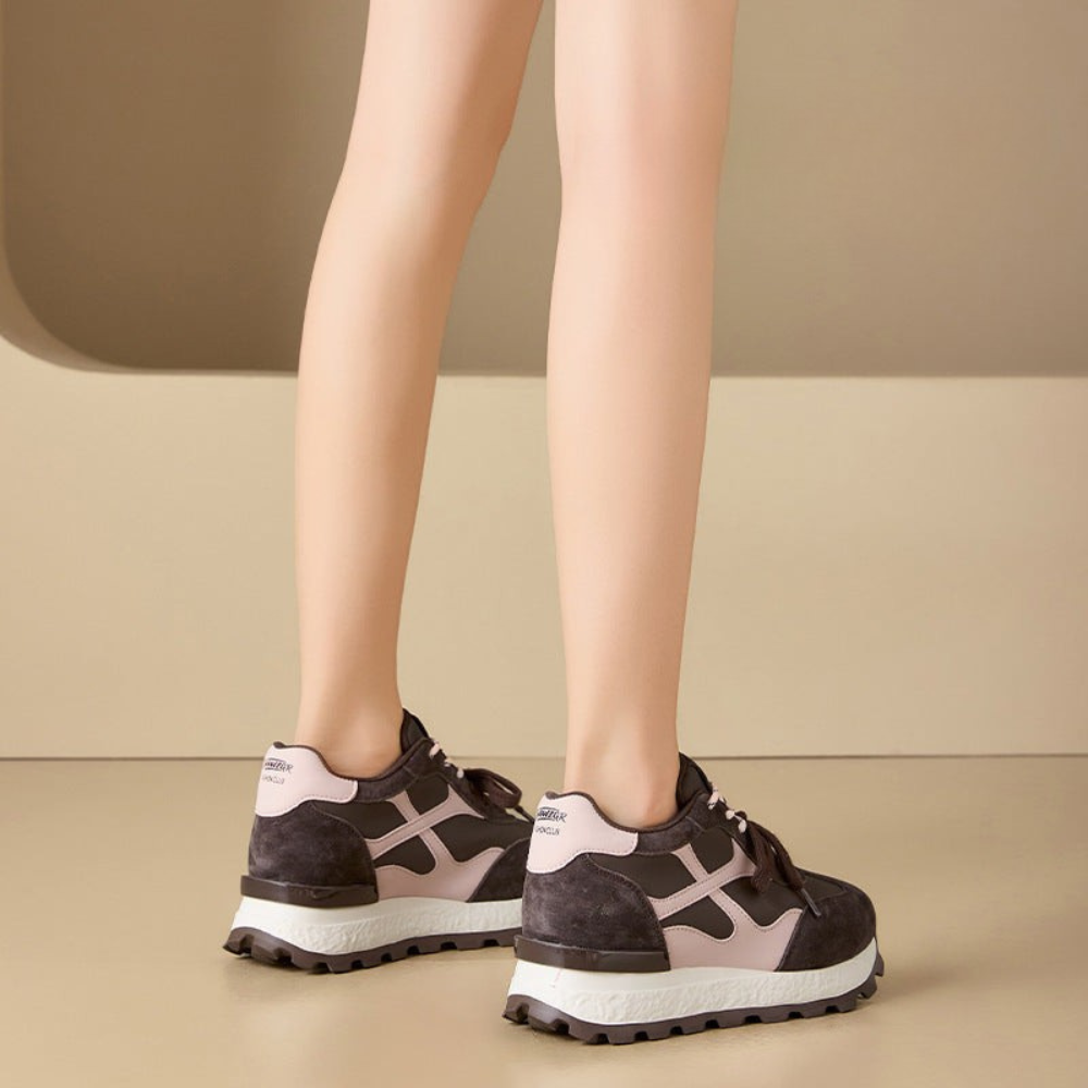 Erhöhte Trainings-Plateau Sneaker