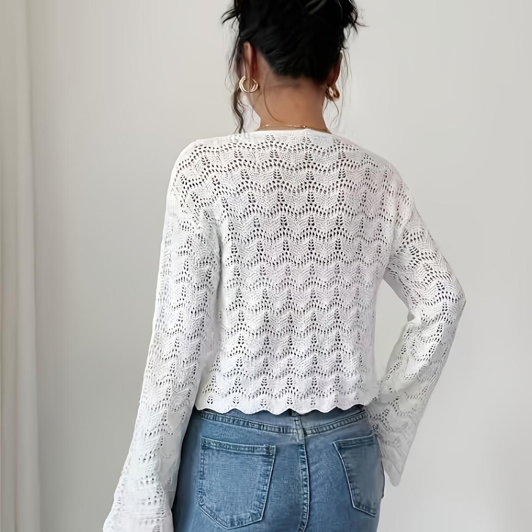 Gehäkelter Strick-Cardigan mit Knoten vorne