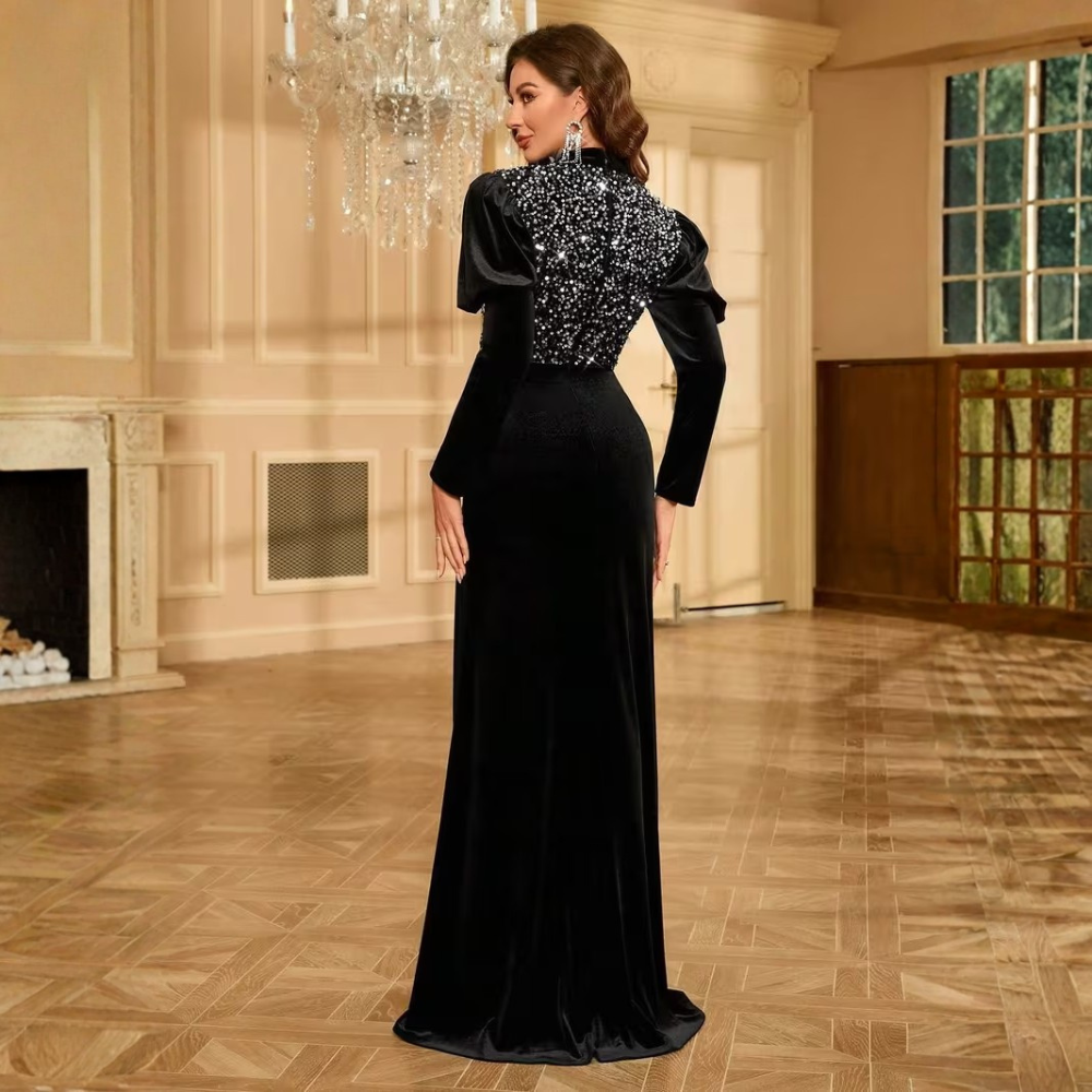 Maxikleider mit Neckholder und Schlüssellochausschnitt, Pailletten, langärmliges Abendkleid