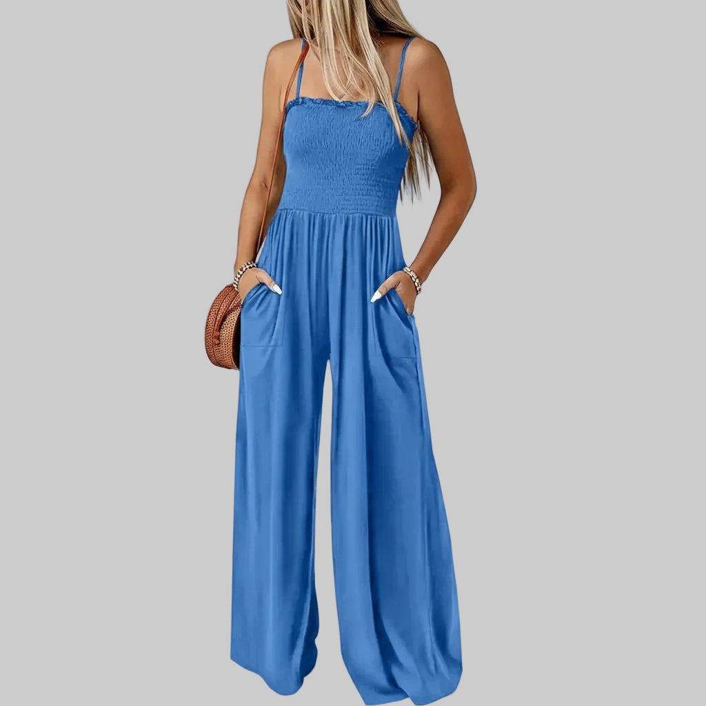 Polished Western-Style Set with Sophisticated Proportions