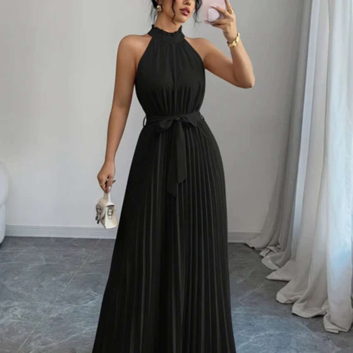 Ärmelloses, plissiertes Maxikleid mit Gürtel