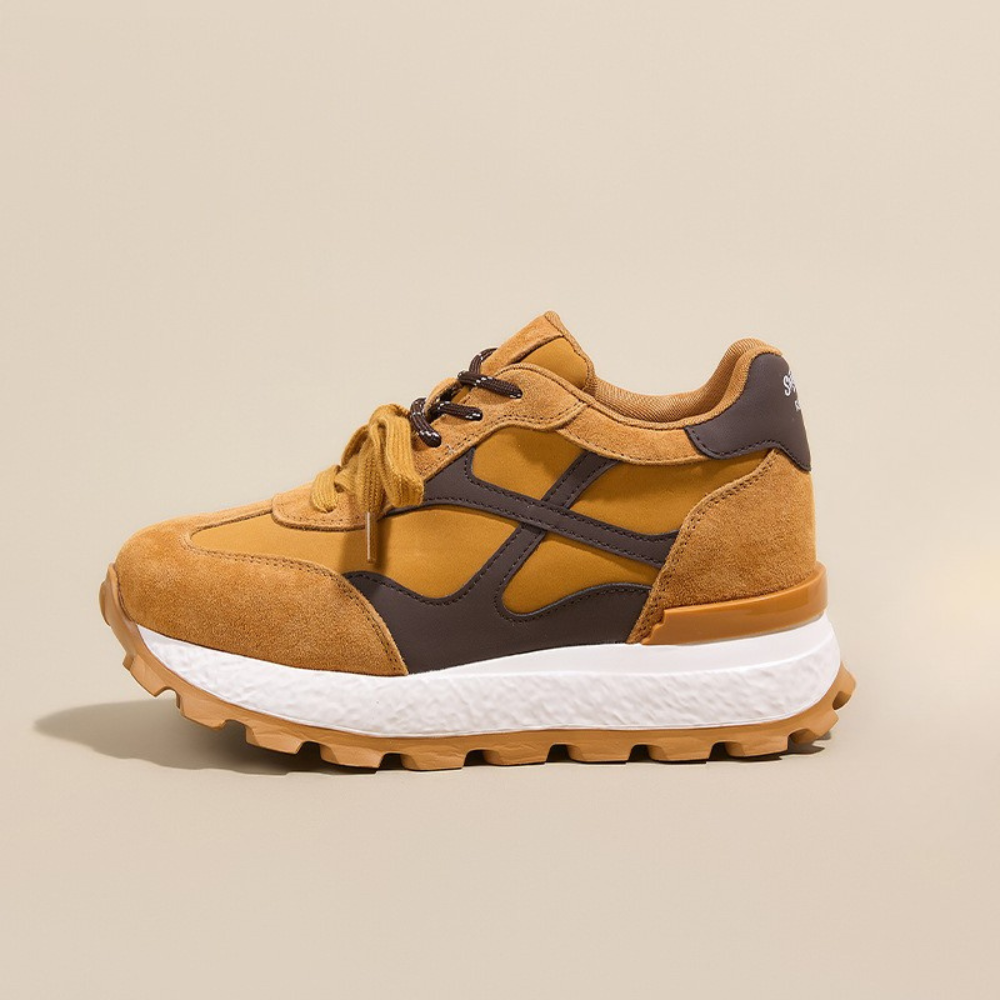 Erhöhte Trainings-Plateau Sneaker