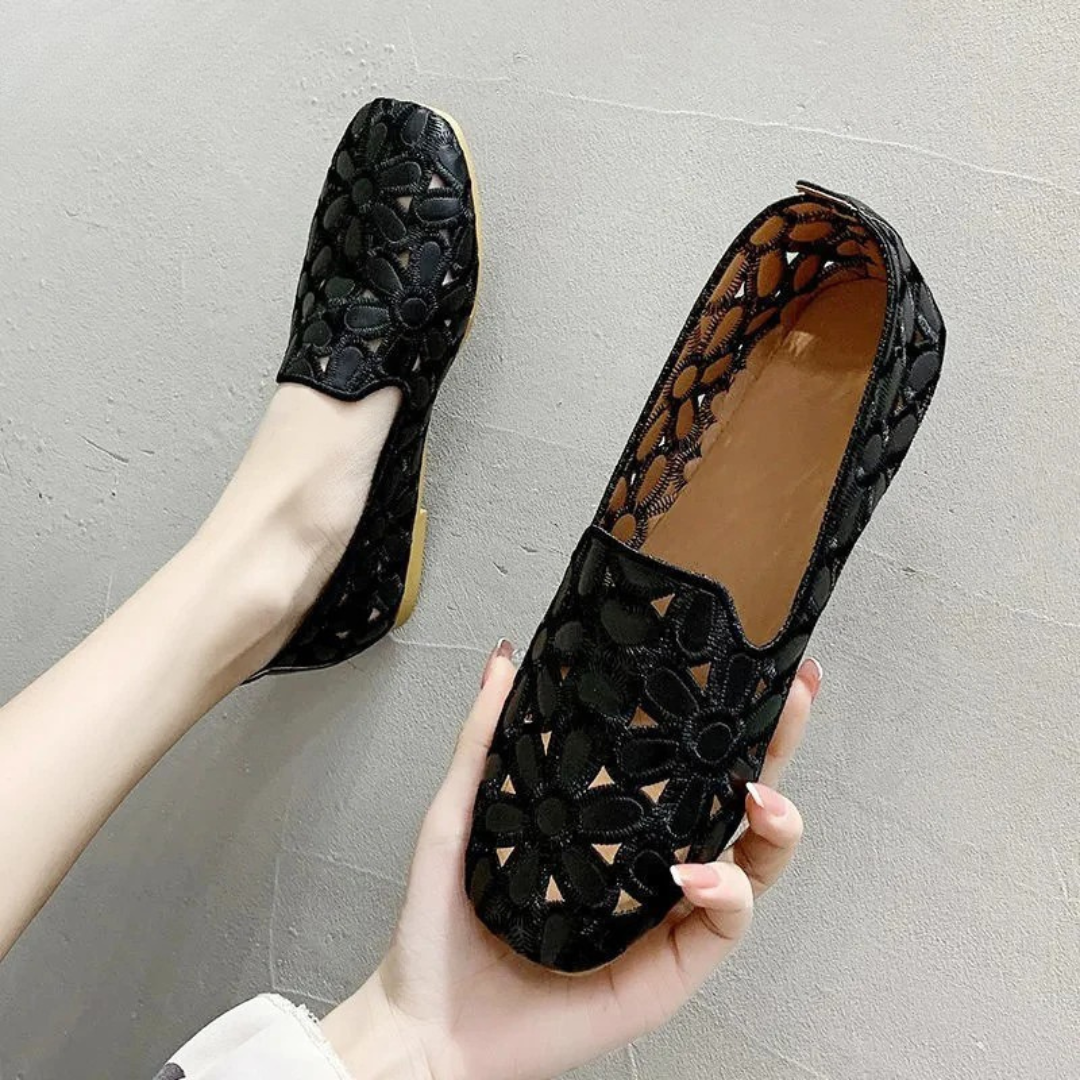 Floral Cut-Out Slipper ohne Schnürsenkel