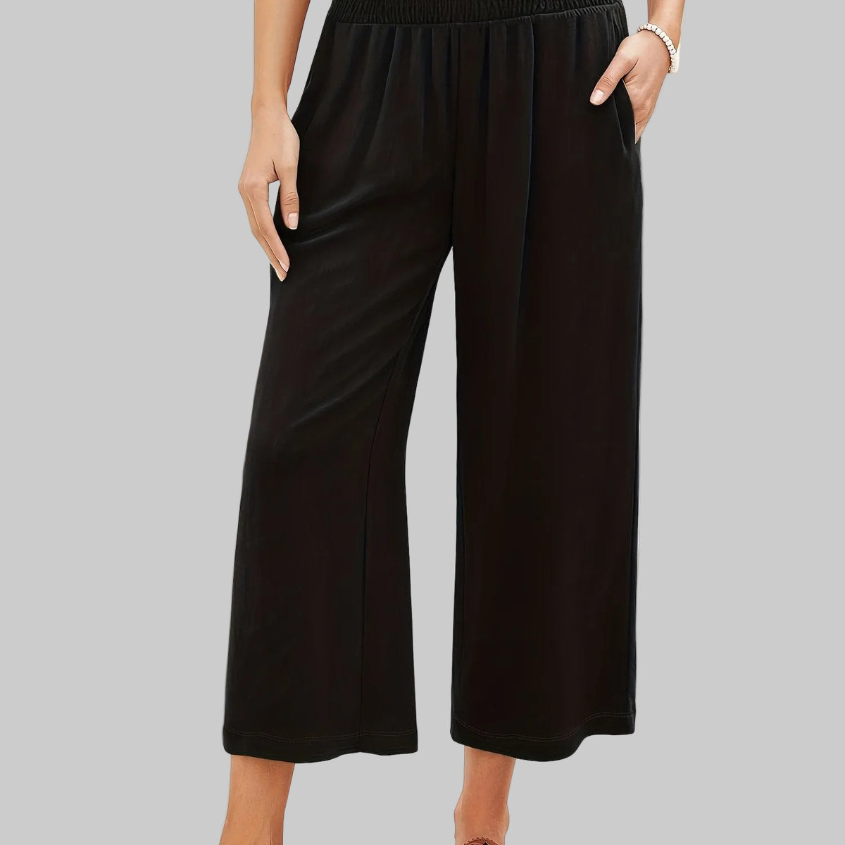 Hoch taillierte, plissierte Cropped-Sommerhose