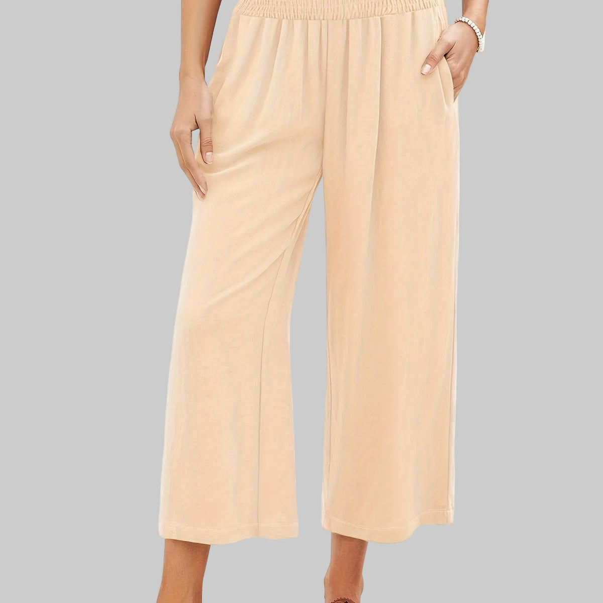 Hoch taillierte, plissierte Cropped-Sommerhose