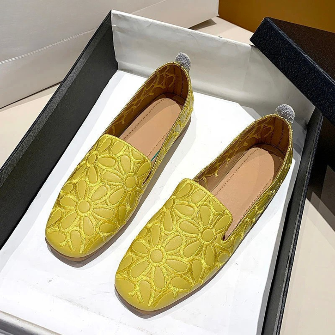 Floral Cut-Out Slipper ohne Schnürsenkel