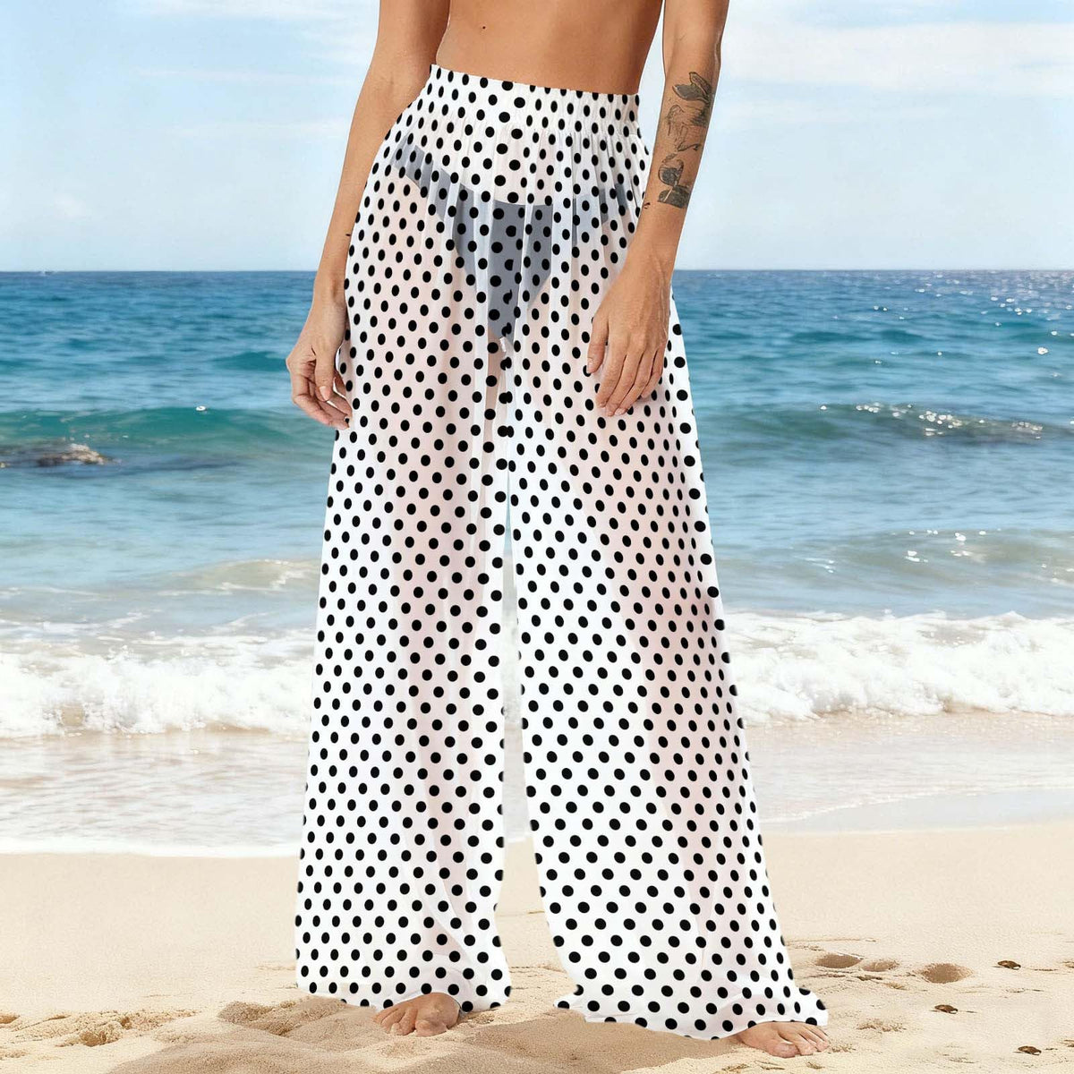 Transparente Strandhose mit Polka-Dots