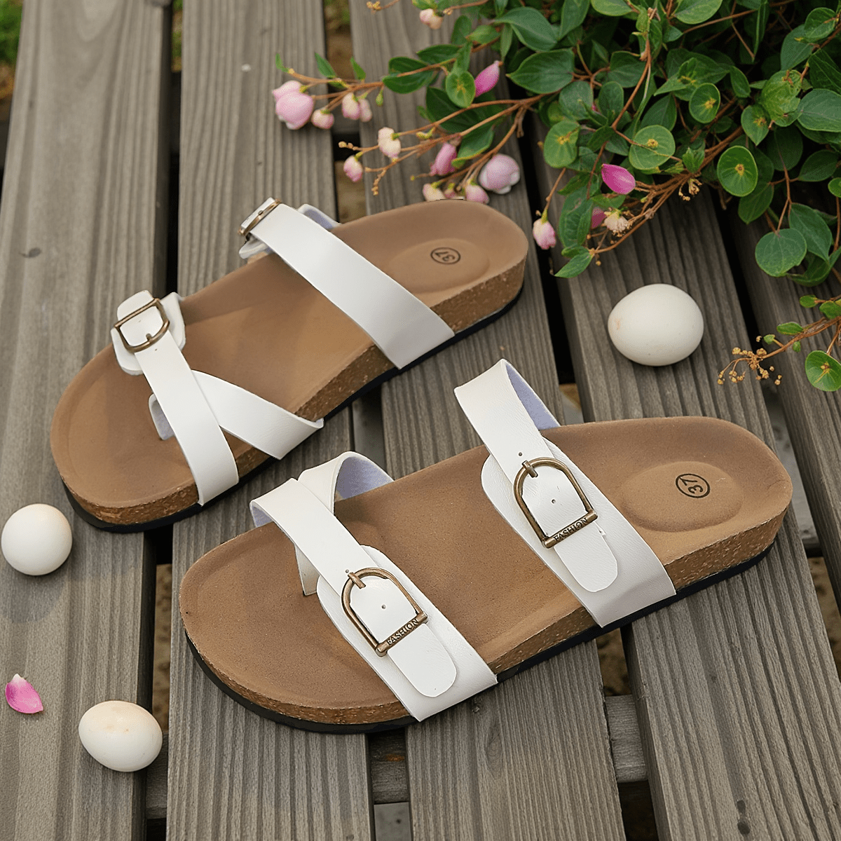 Einfache flache Ledersandalen