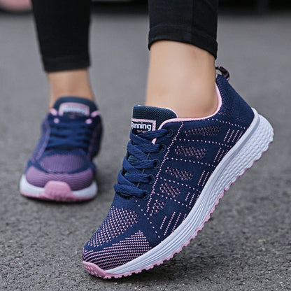 Leichte atmungsaktive Laufsneaker mit gedämpfter Sohle