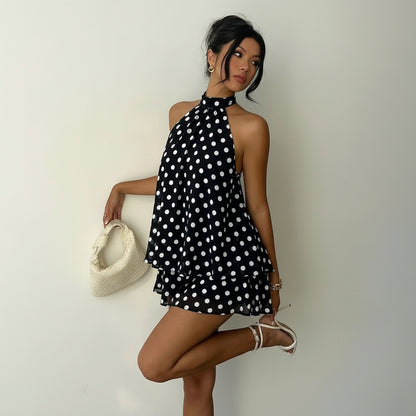 Trendiges, offenes Bauchnabel-Top mit Polka-Dots für Sommer-Looks