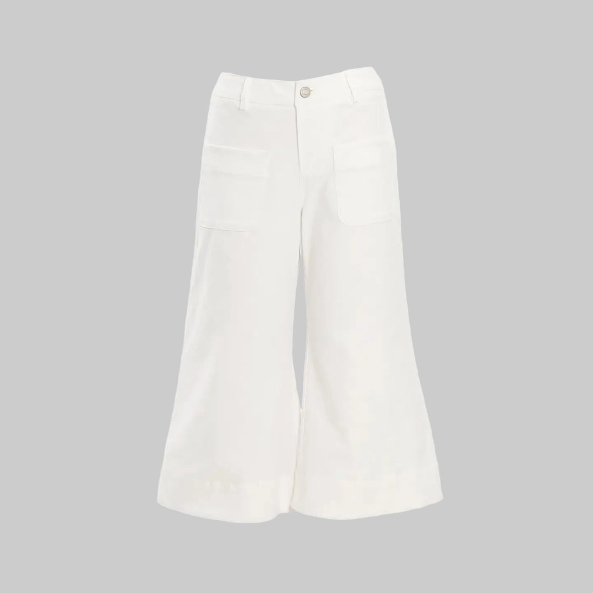 Lockere, ausgestellte, kurze Jeans