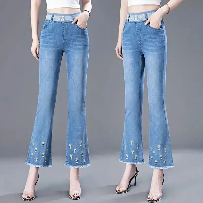 Büro-Lady ausgestellte Jeans mit Stickerei