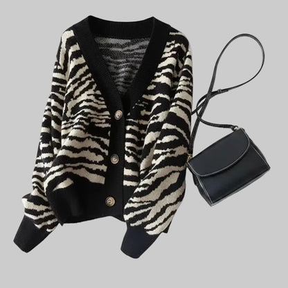 Moderner Strickcardigan mit Knopfleiste und Zebramuster