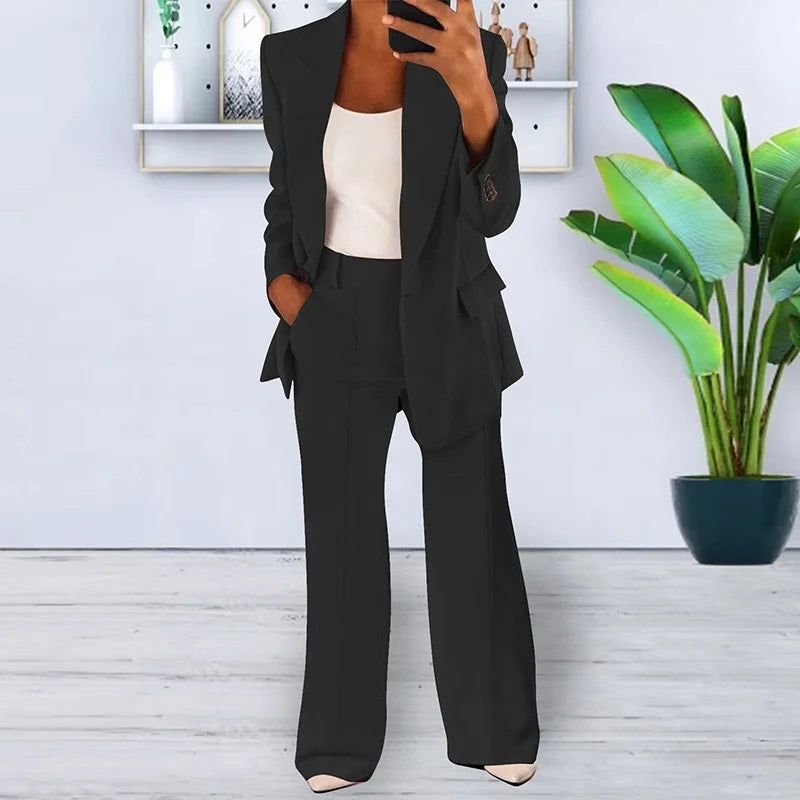 Comfortable Women's Loose-Fit Two-Piece Set with Pockets