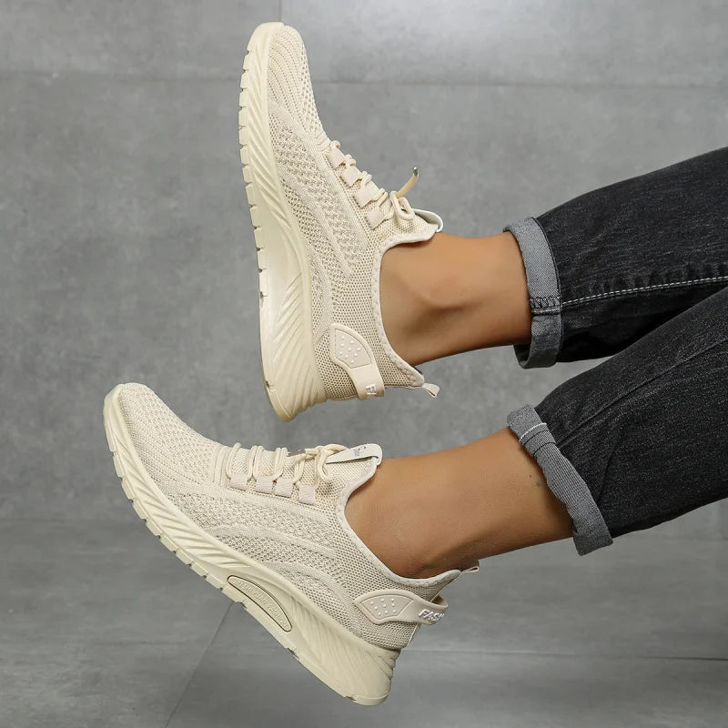 Sneakers flessibili in Fly Knit