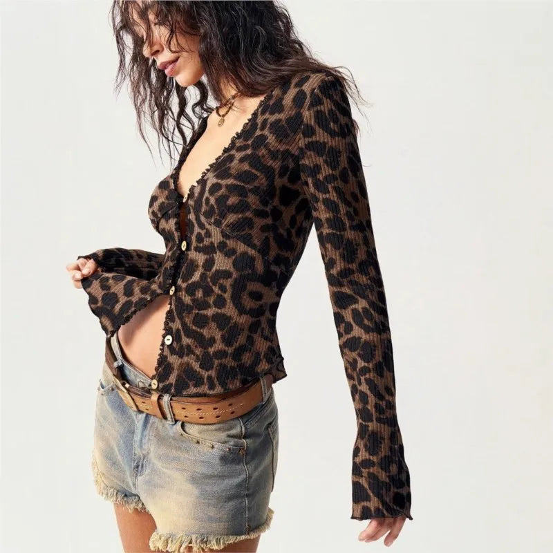 Glamouröses Langarm-Slim-T-Shirt mit Leopardenmuster für heiße Mädchen-Styles