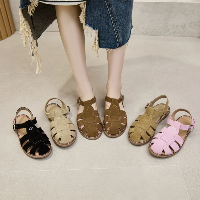 Flache Riemchensandalen für den Sommer