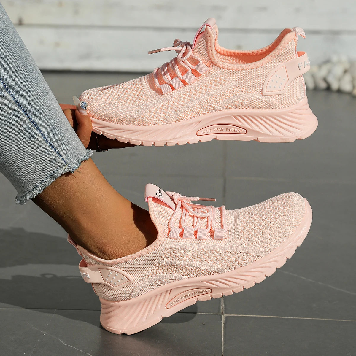 Flexible Fly Knit Sneaker