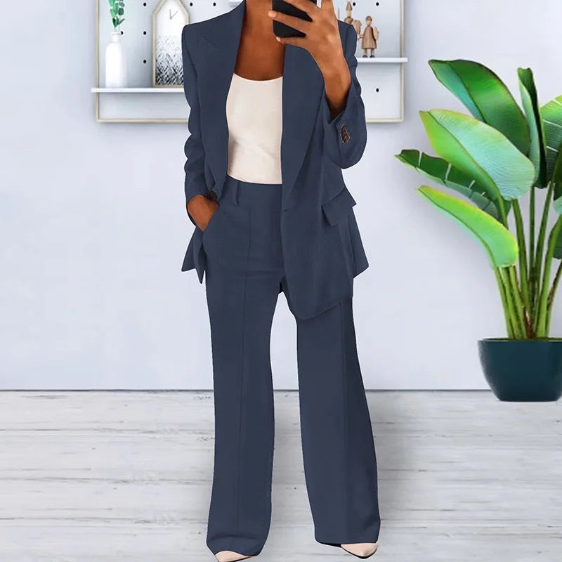 Comfortable Women's Loose-Fit Two-Piece Set with Pockets