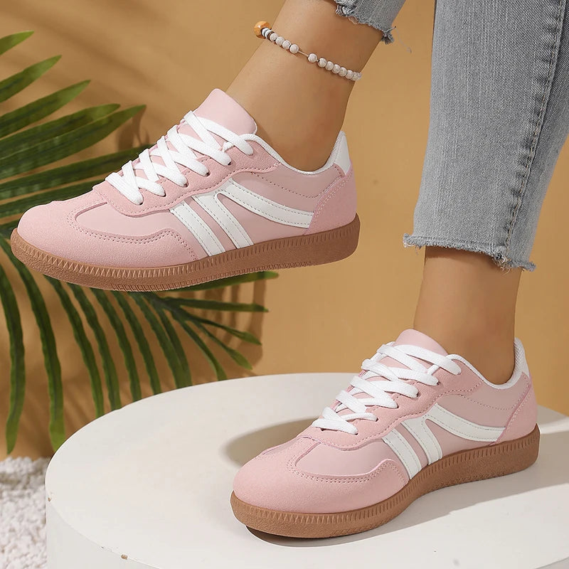Trendige Plateau Schnürsneaker