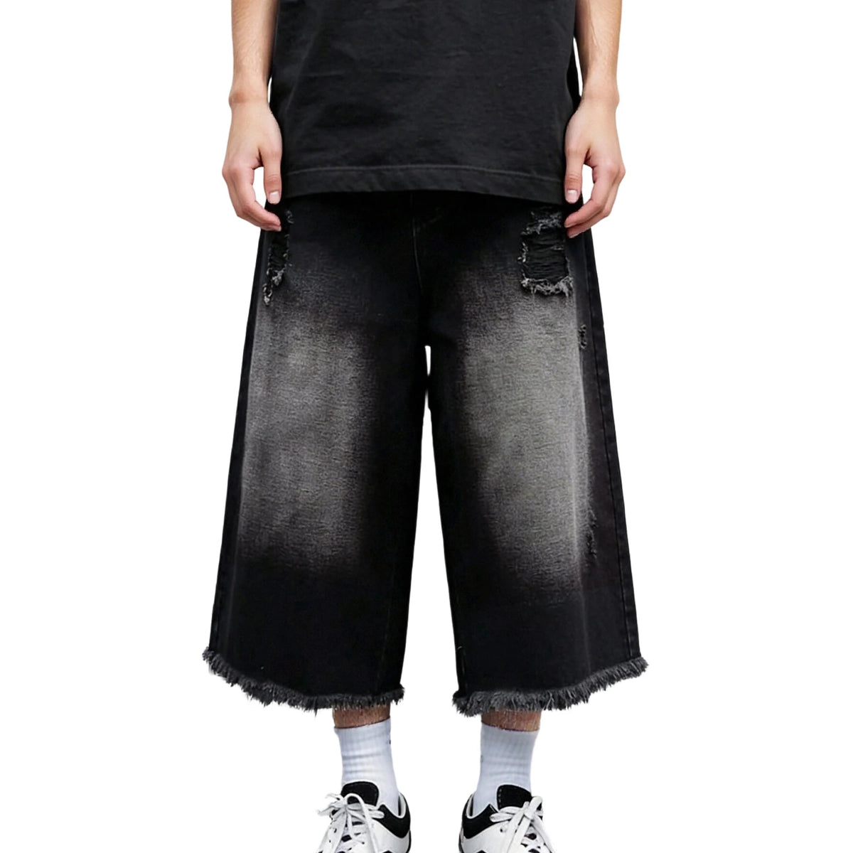 Kurze, gewaschene, ausgefranste Baggy-Jeansshorts