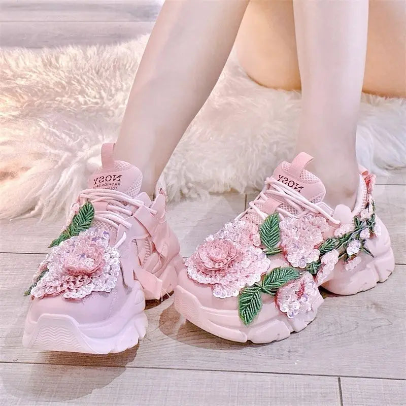 Niedliche Rosa Plateau-Sneaker