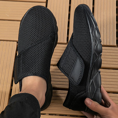 Sneakers di supporto con vestibilità ampia