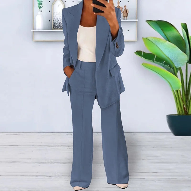 Comfortable Women's Loose-Fit Two-Piece Set with Pockets