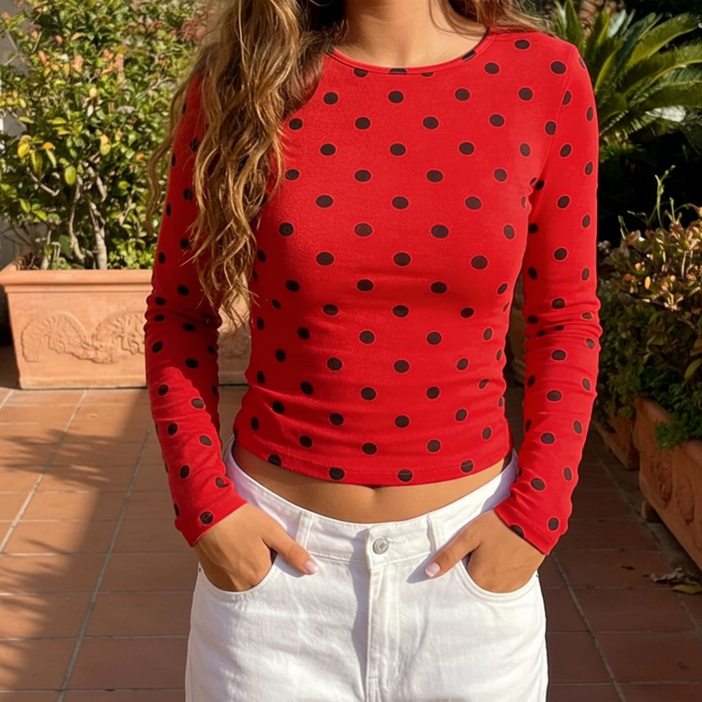 Modernes Slim-Fit-Top mit Punktmuster für Ausgehen und Streetstyle