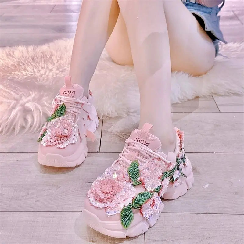 Niedliche Rosa Plateau-Sneaker