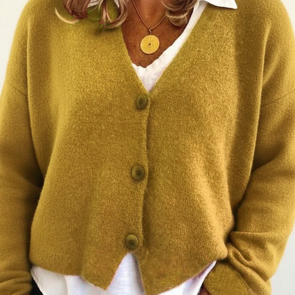 Saphira - Timeless V-Neck Cardigan