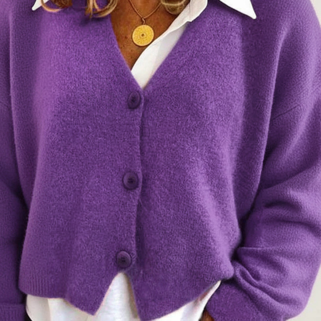 Saphira - Timeless V-Neck Cardigan