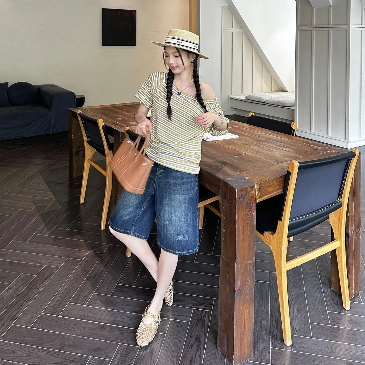 Hoch taillierte, lockere, vielseitige Mid-Shorts