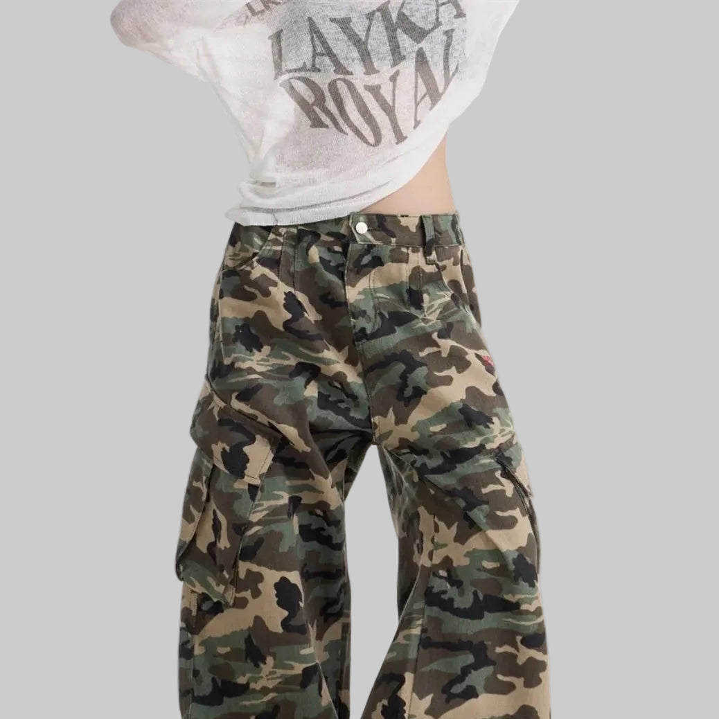 Freizeit-Parachute-Hose mit mehreren Taschen