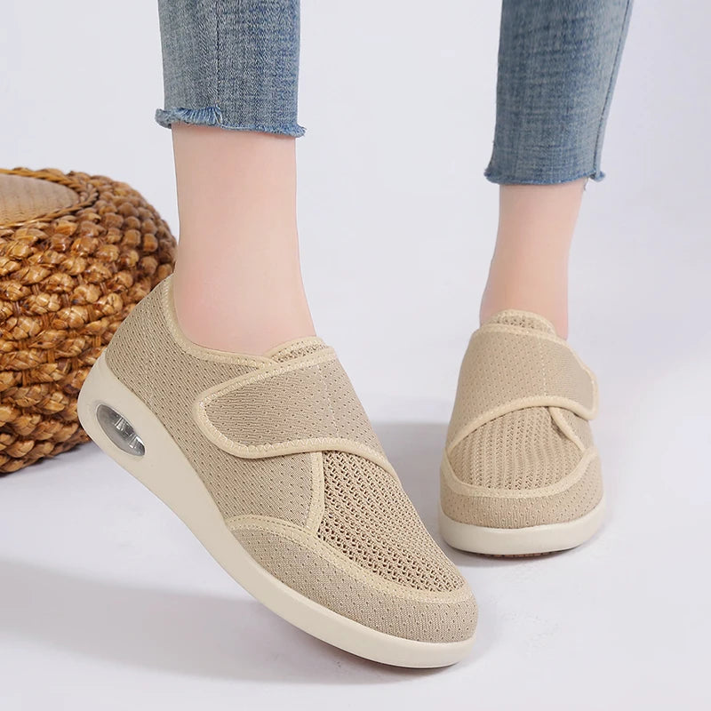 Atmungsaktive Mesh-Klettverschluss-Slipper