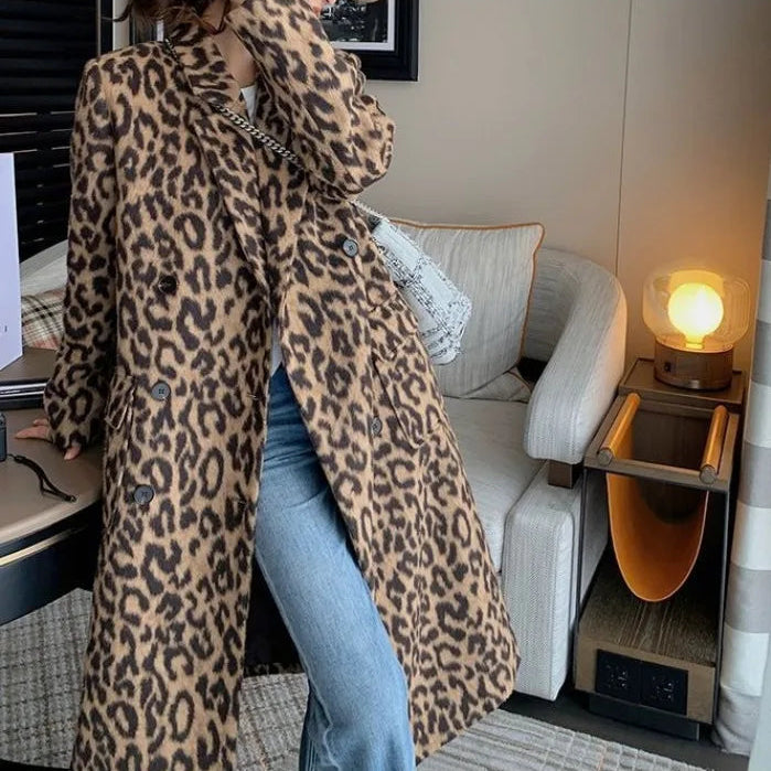 Elegant Leopard Print Overcoat for Women with Loose Fit Design