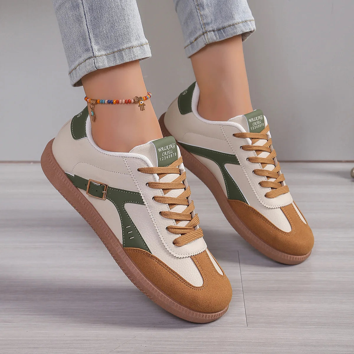 Modische Sneaker mit weicher Sohle zum Gehen
