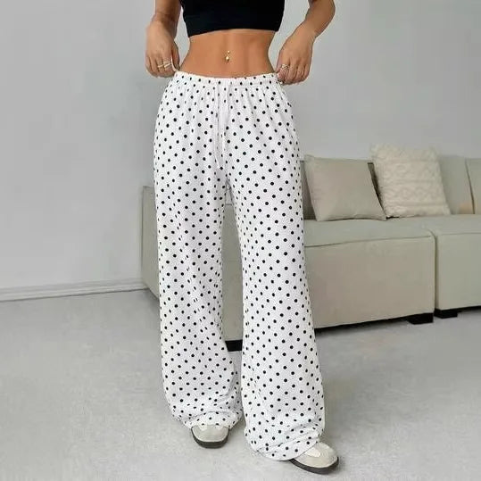 Elegante locker sitzende Polka-Dot-Hose für bequeme, schicke Looks