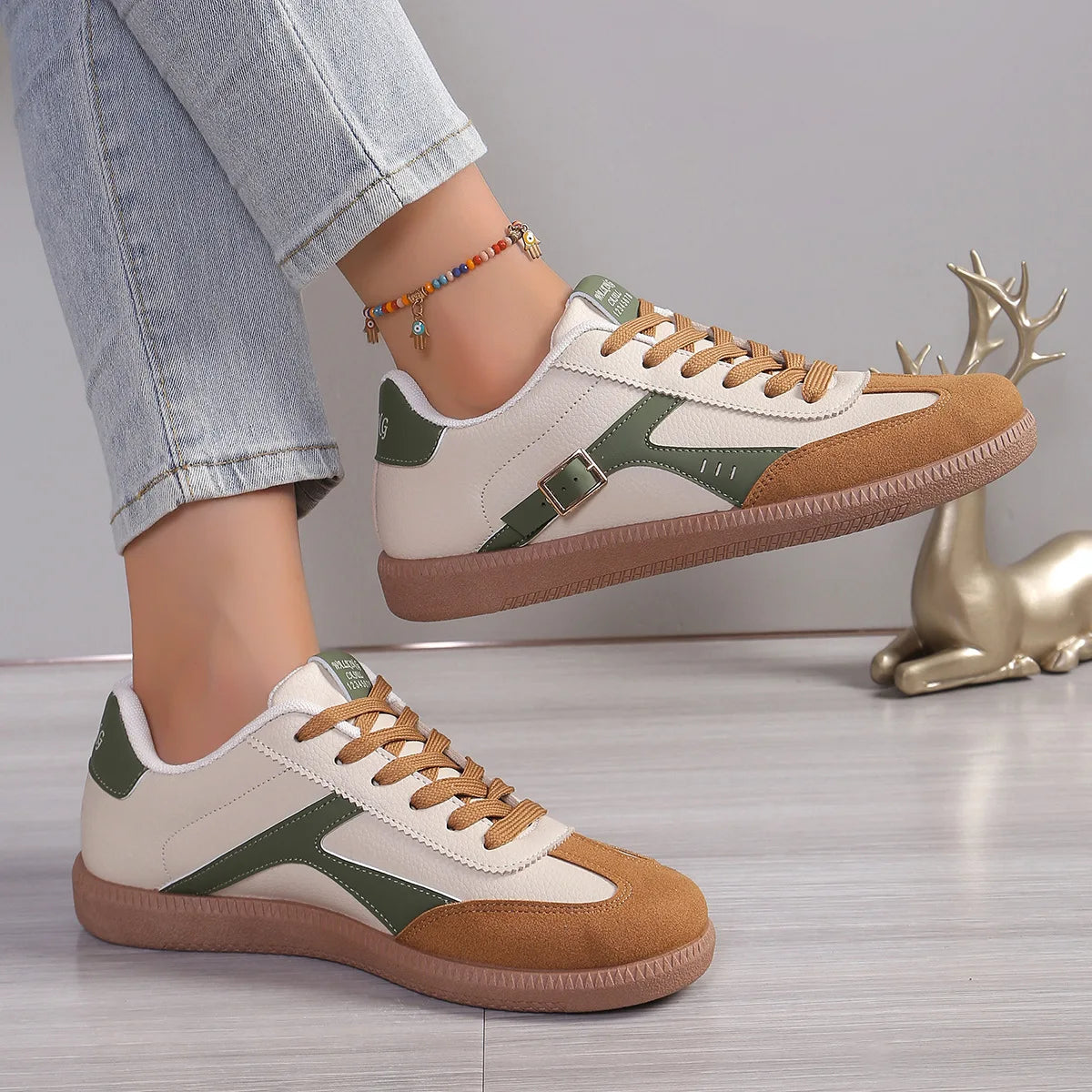 Modische Sneaker mit weicher Sohle zum Gehen