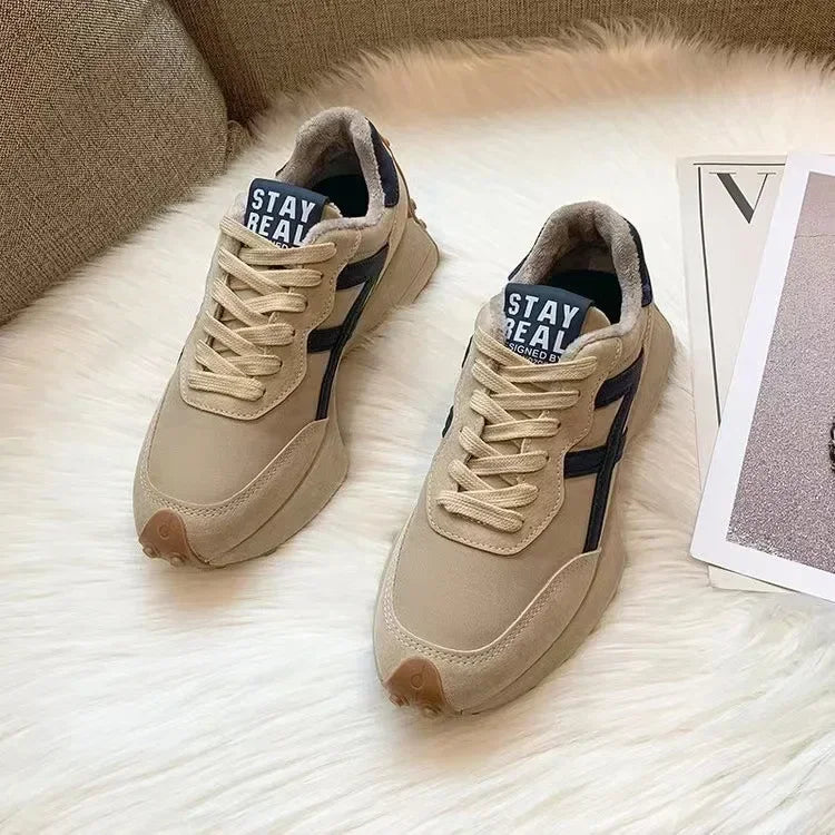 Stylische rutschfeste Sportschuhe