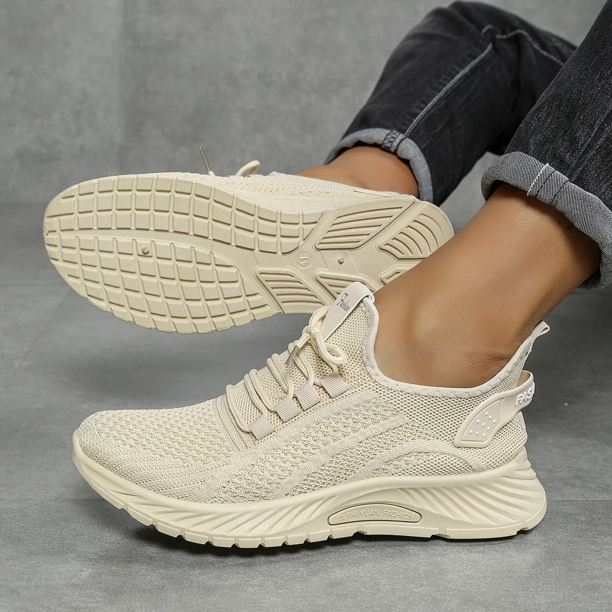 Flexible Fly Knit Sneaker