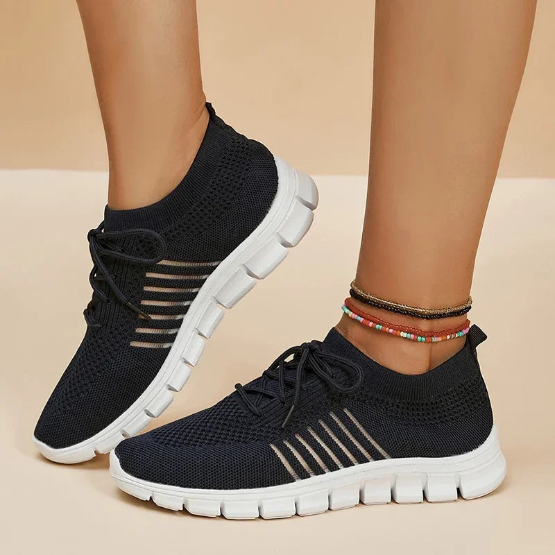 Rutschfeste gestrickte Wanderschuhe