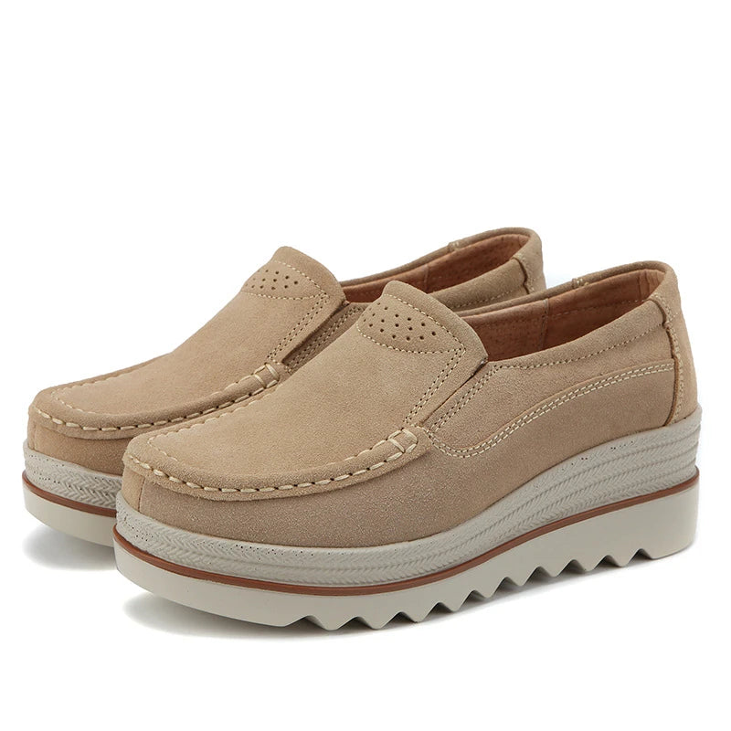 Plateau-Slipper aus Wildleder