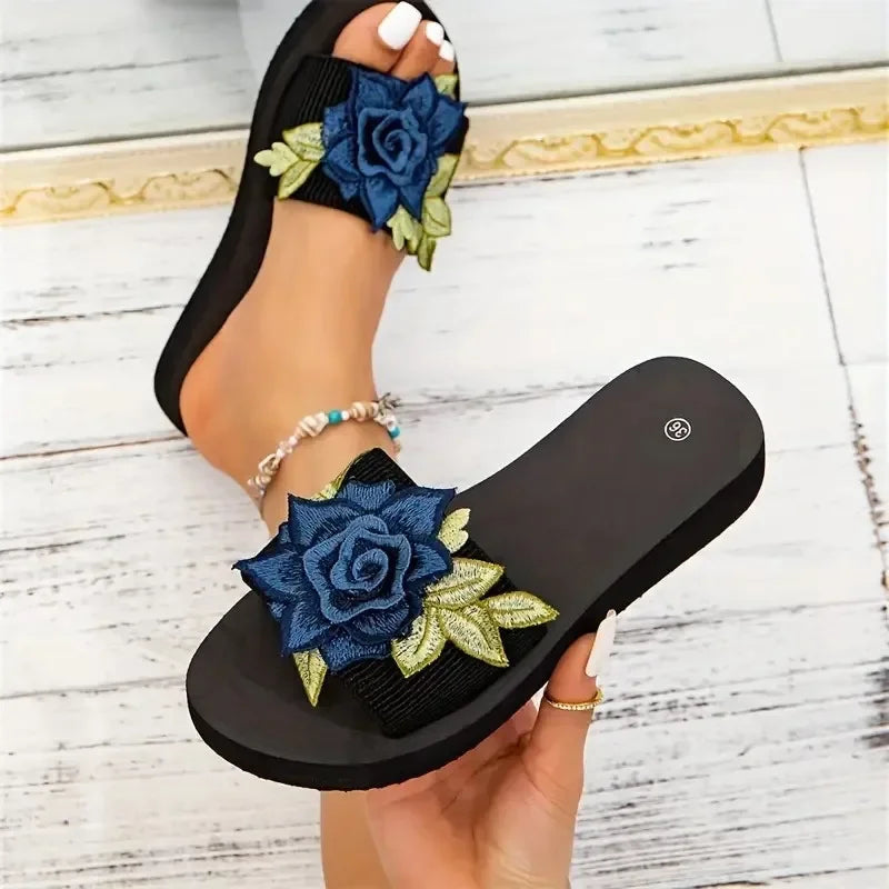 Florale Slip-On Sandalen