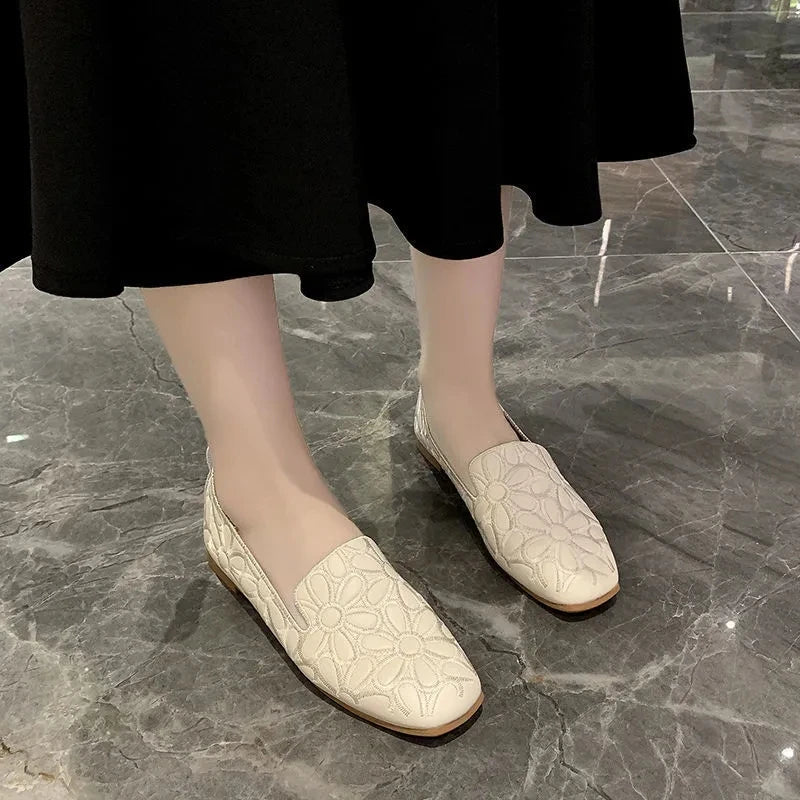Floral Cut-Out Slipper ohne Schnürsenkel