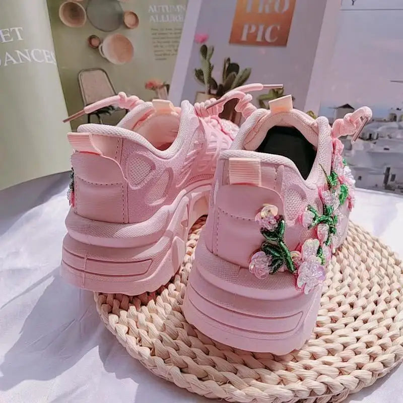 Niedliche Rosa Plateau-Sneaker