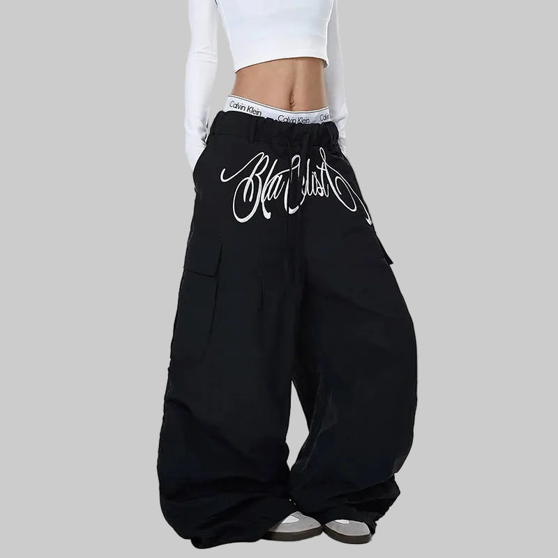 Bestickte Streetwear-Parachute-Hose
