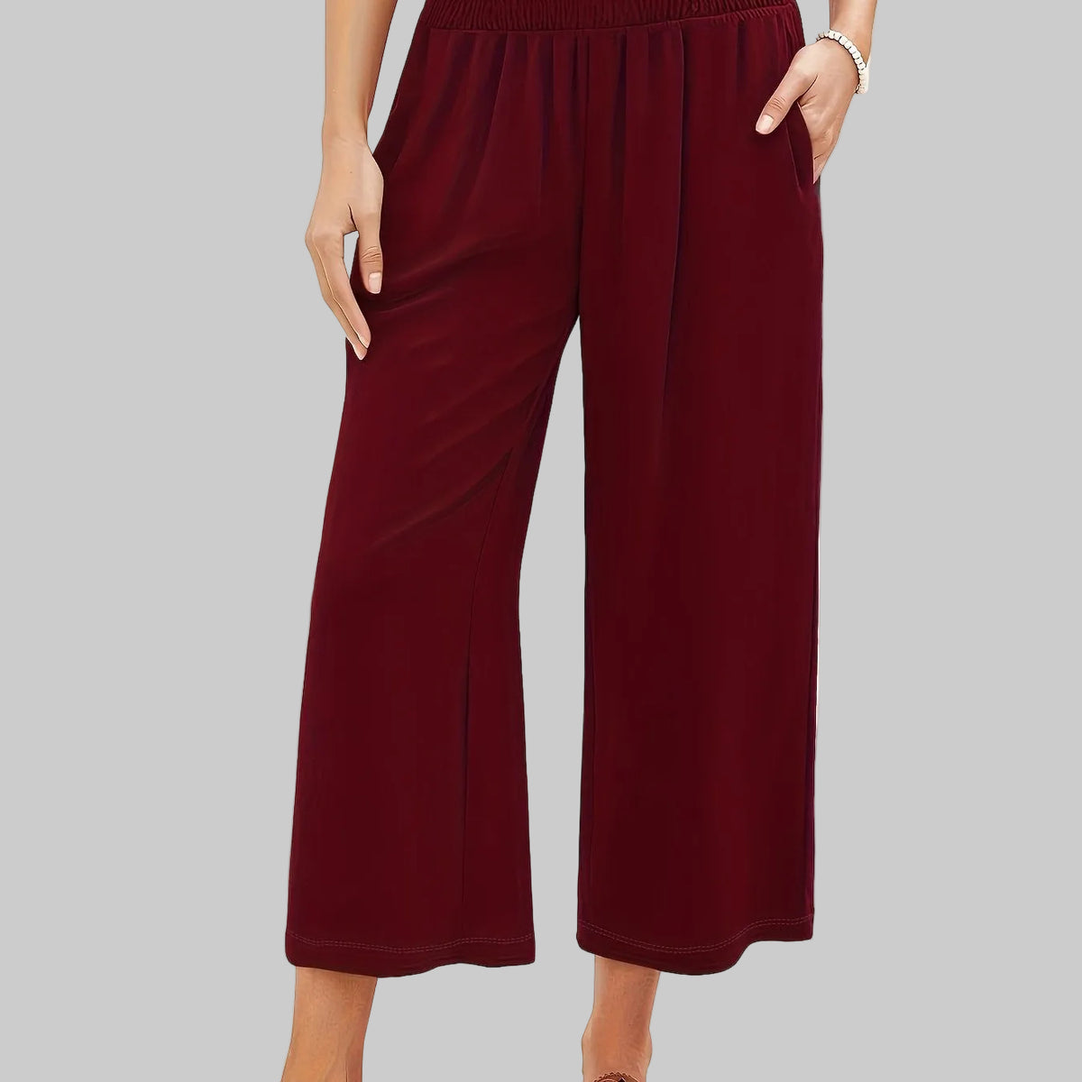 Hoch taillierte, plissierte Cropped-Sommerhose