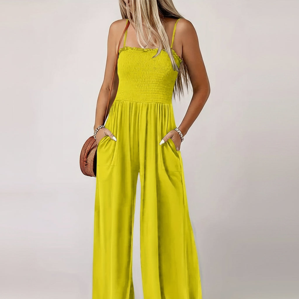 Polished Western-Style Set with Sophisticated Proportions